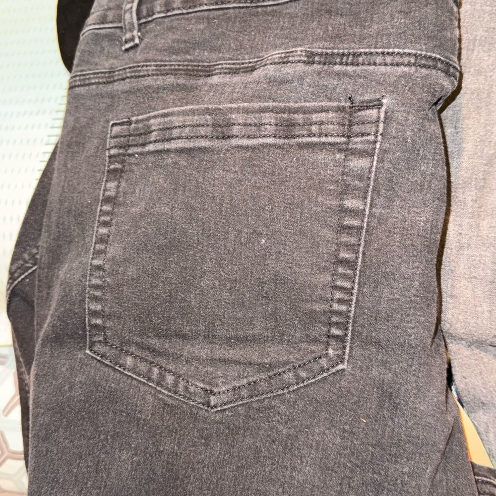 Skinny Jeans - Picture 13 of 14